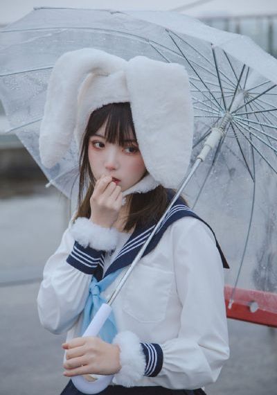 菠萝菠萝蜜免费观看在线播放_国产剧视频大全
