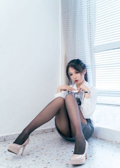 视频精品女装店_在线手机观看