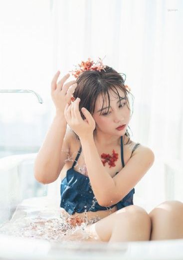 国产高清亚洲一区二区_720迅雷电影在线