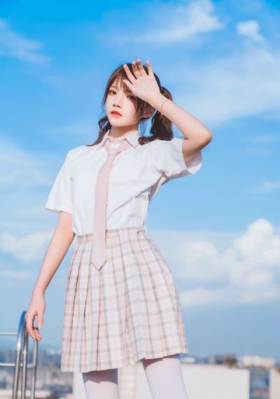 狠狠色在线视频208_高清完整视频观看