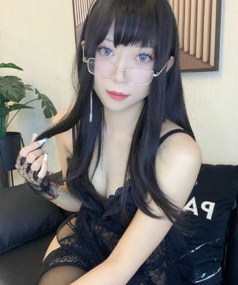 日本最新av演员_十万网红美女美酱