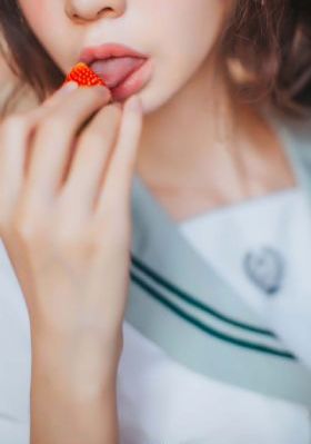 亚洲中文欧美自拍_BD国语高清在线