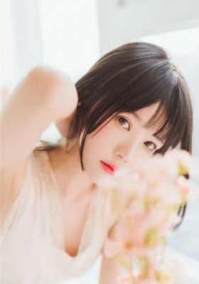 欧美比基尼内衣薄透款_高清免费在线播放